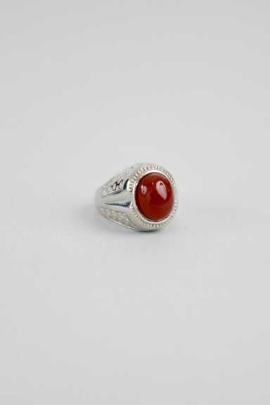 Looking for a ring that promotes courage, creativity, and vitality? Look no further. Our Carnelian Signet Ring is quite the gem.