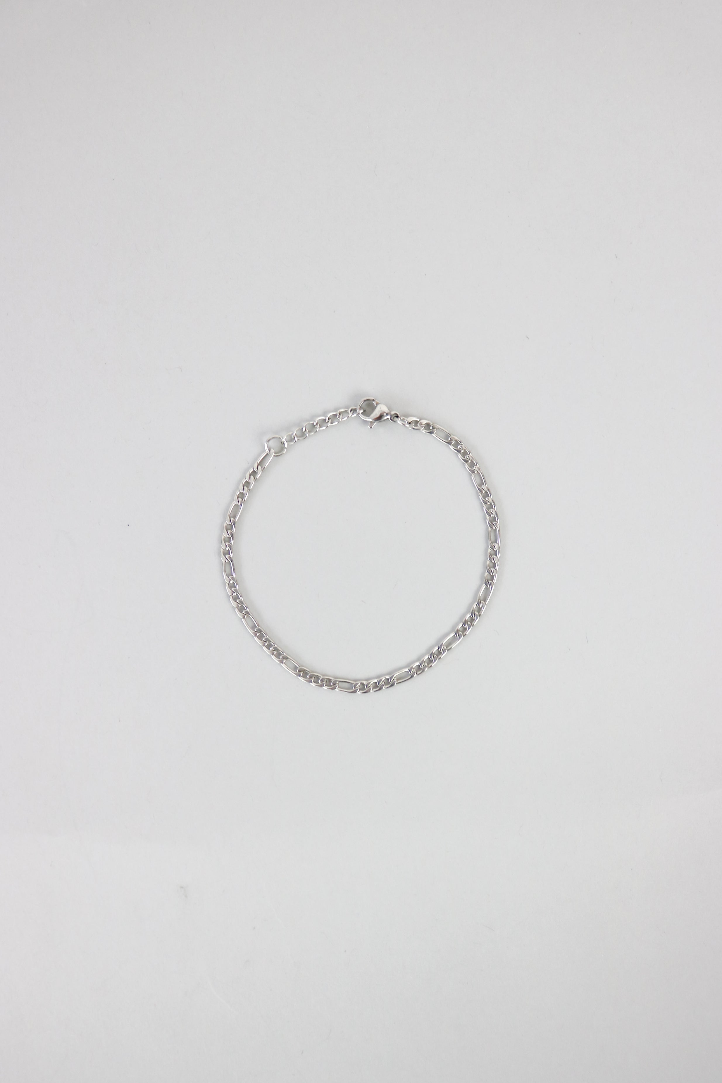 Delicate Figaro Link Bracelet in Silver