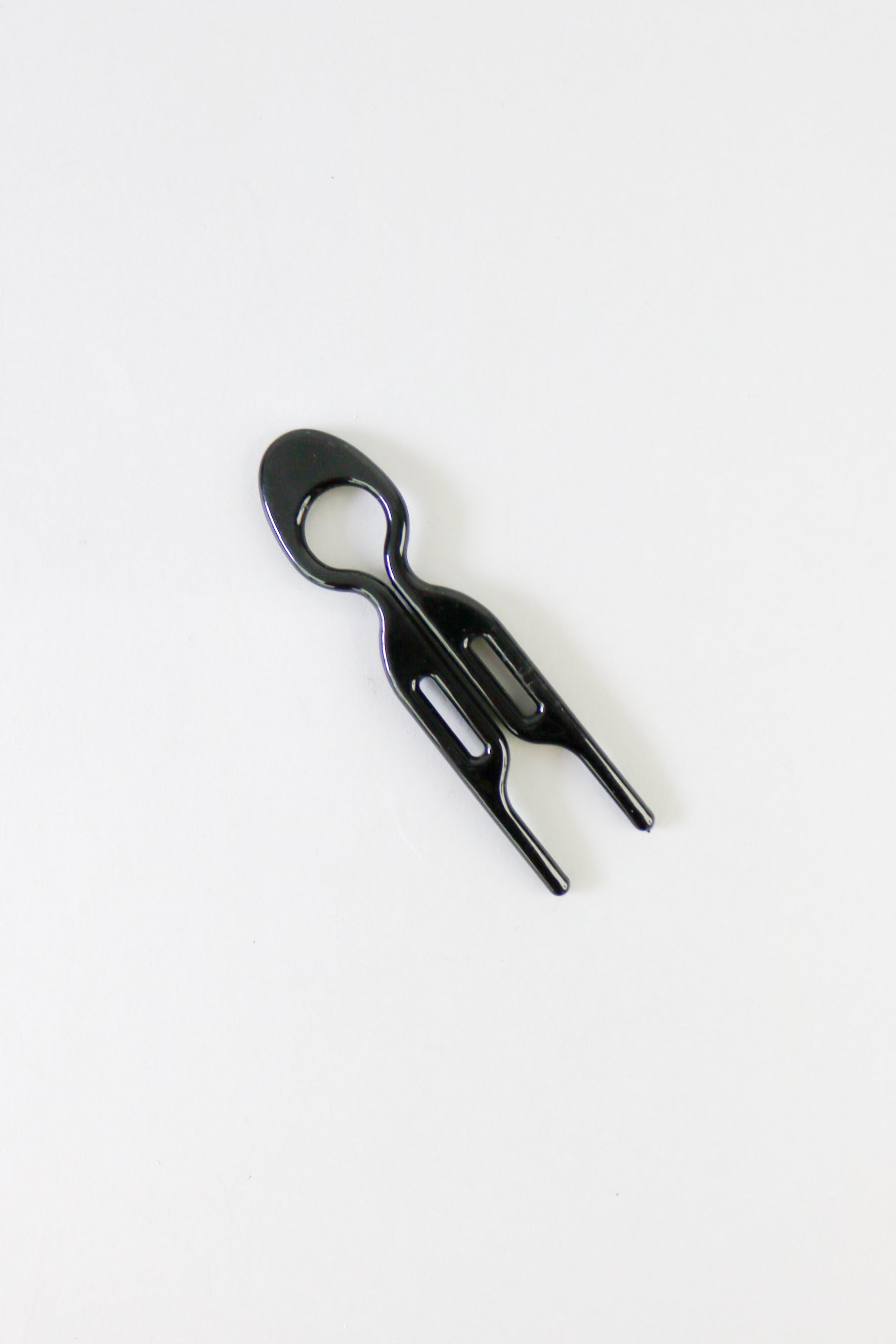 Throw your hair up with elegance and ease with our French Hair Pins. Easy, practical, and oh so cute.