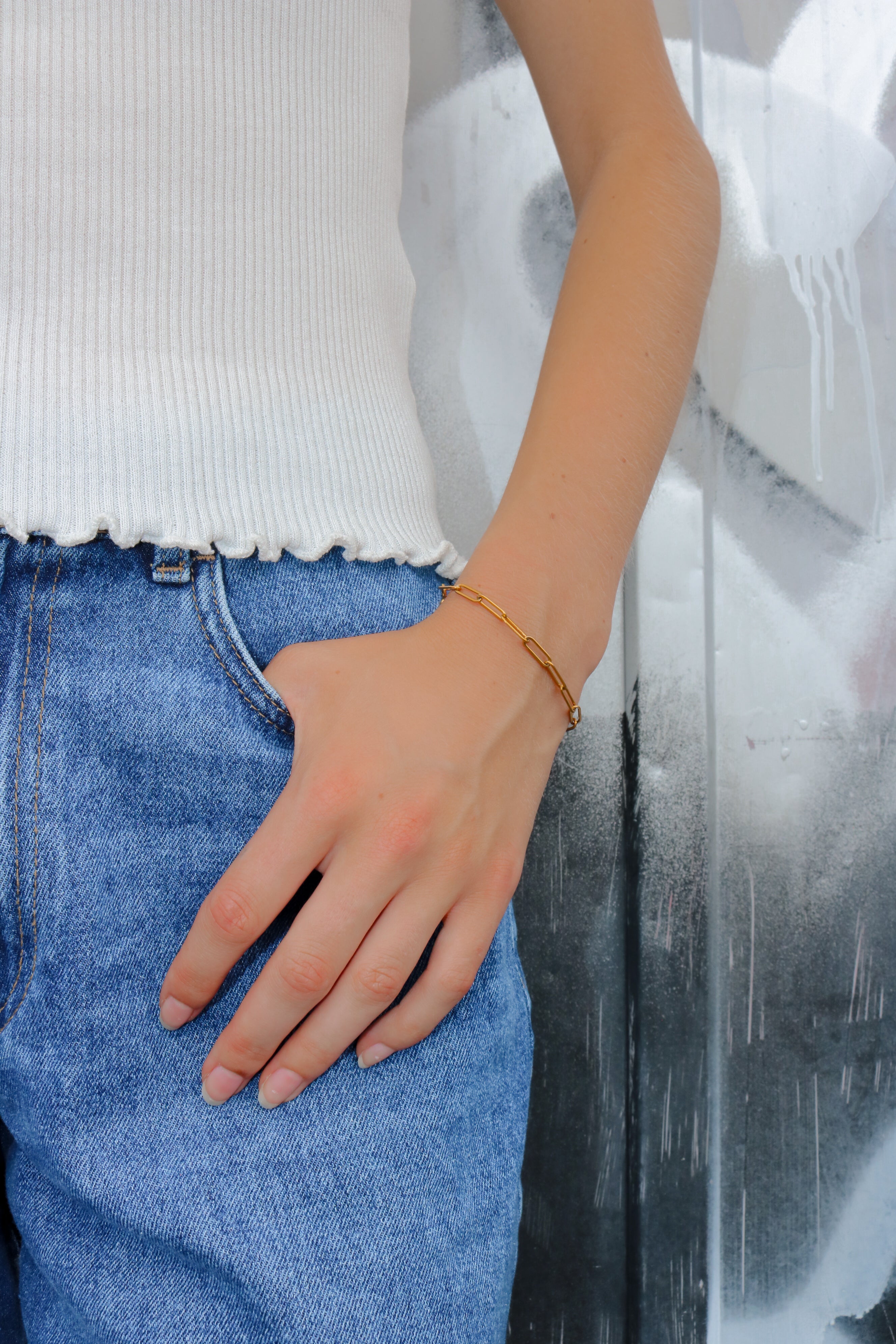 Standard Paperclip Link Bracelet in Gold
