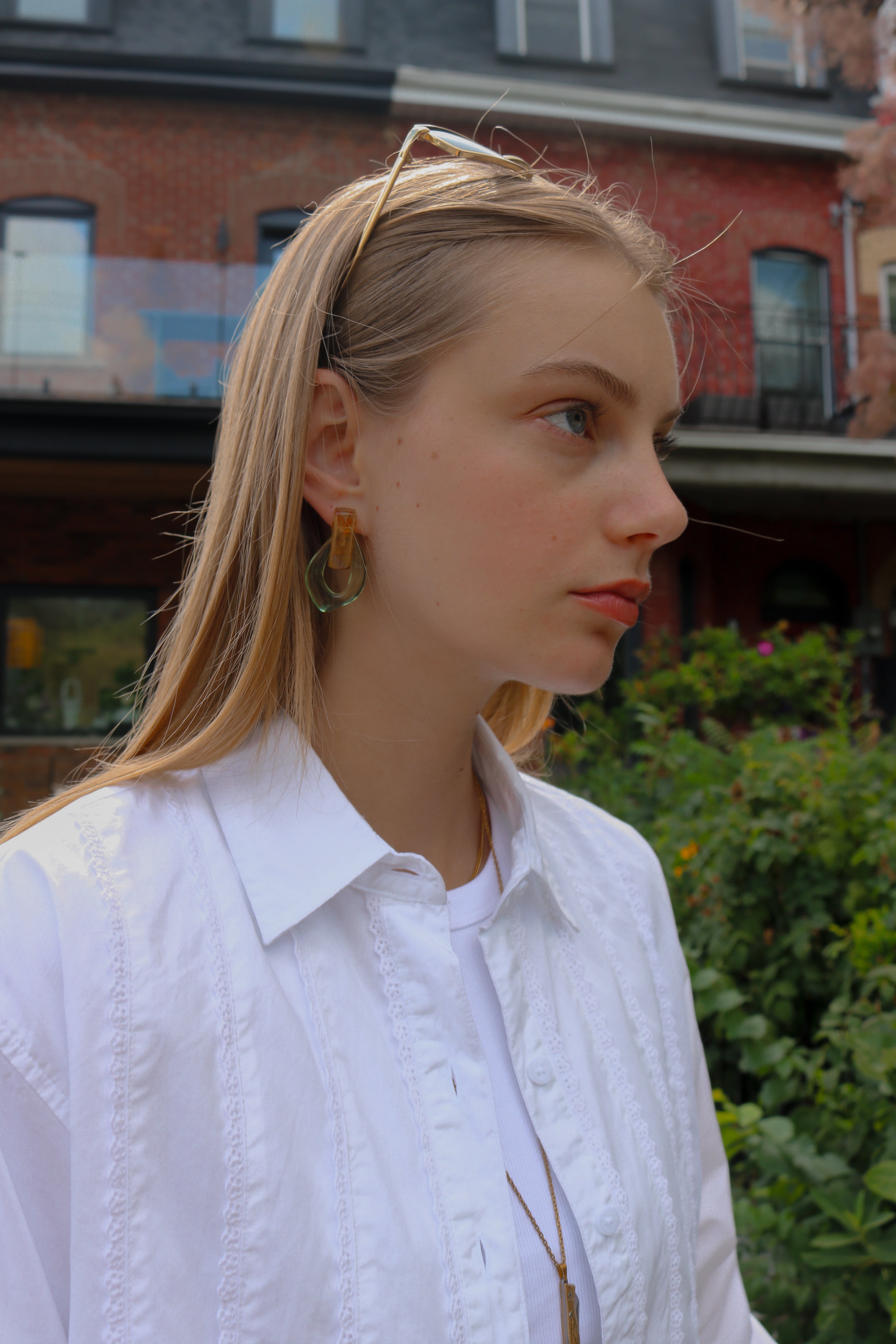 Gota Acrylic Dangler