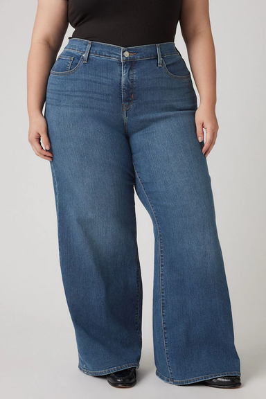 Women's Levi's Plus 318 Shaping Wide Leg in Clever Girl