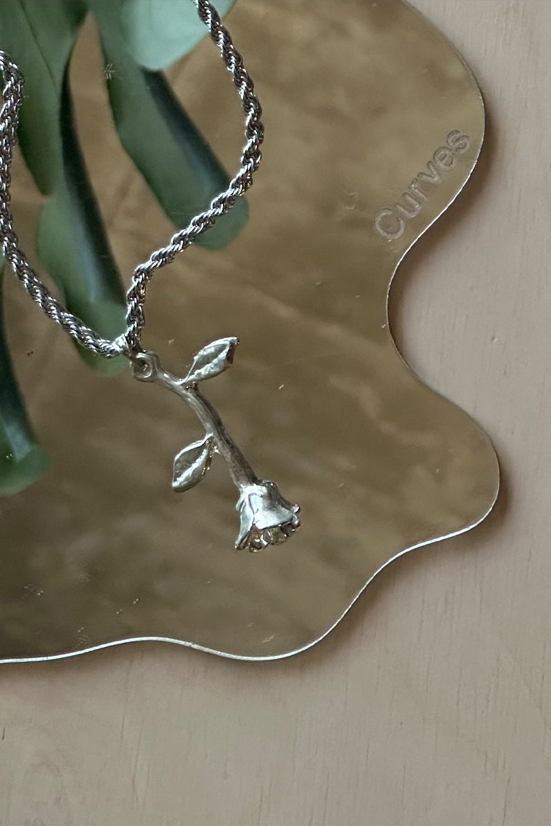 Single Bud Rope Necklace