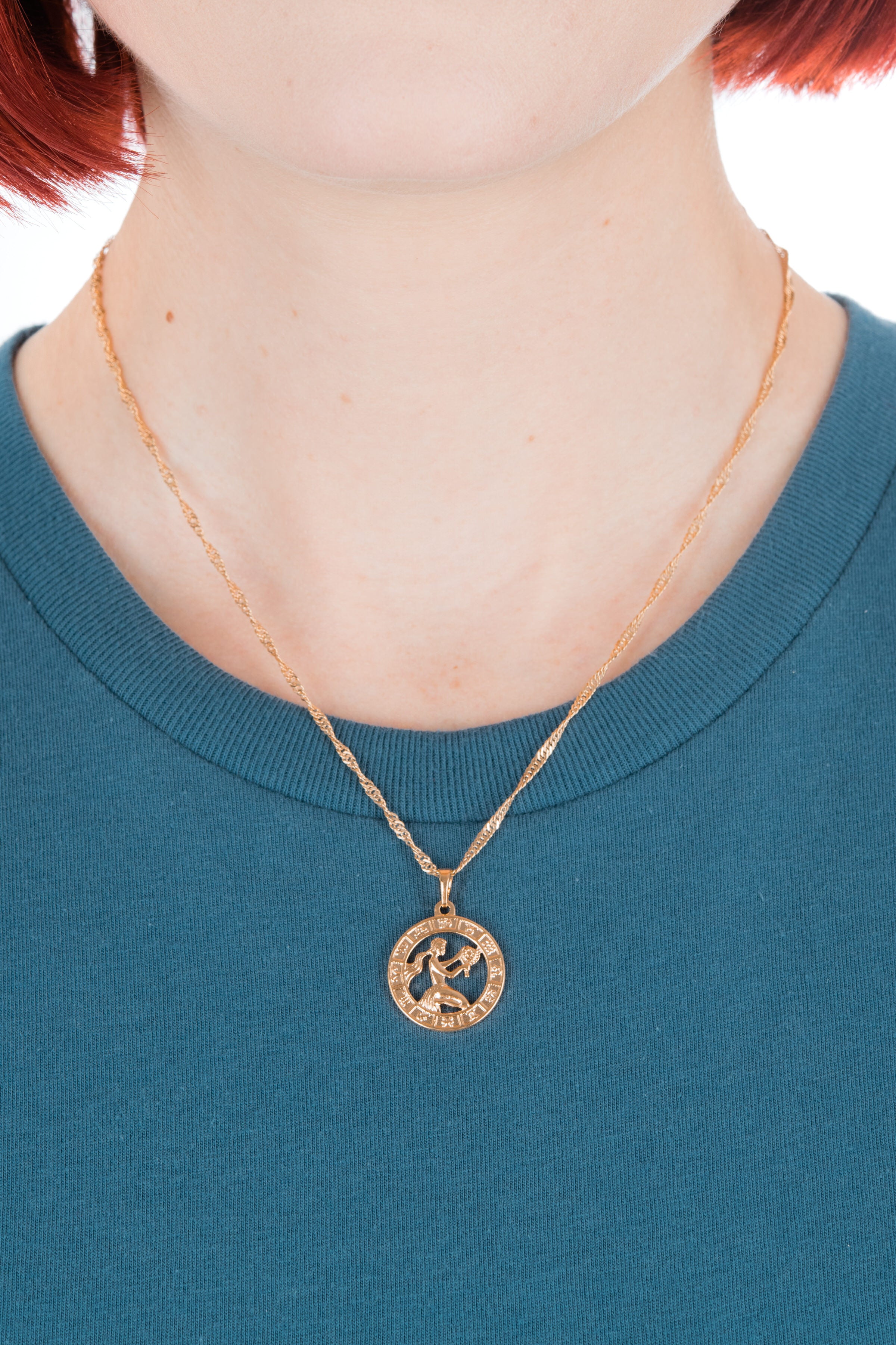 Zodiac Charm in Gold - Philistine