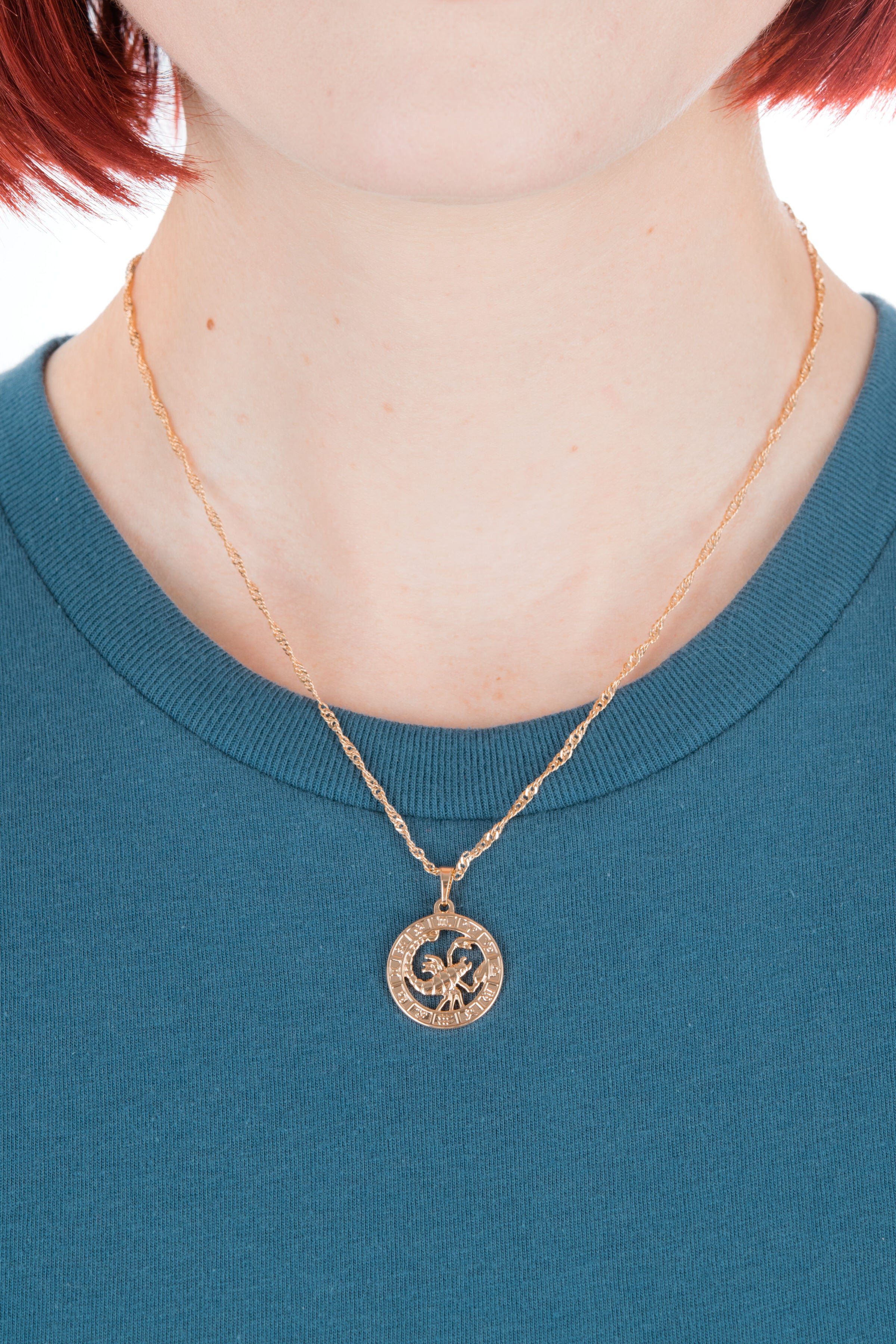 Zodiac Charm in Gold - Philistine