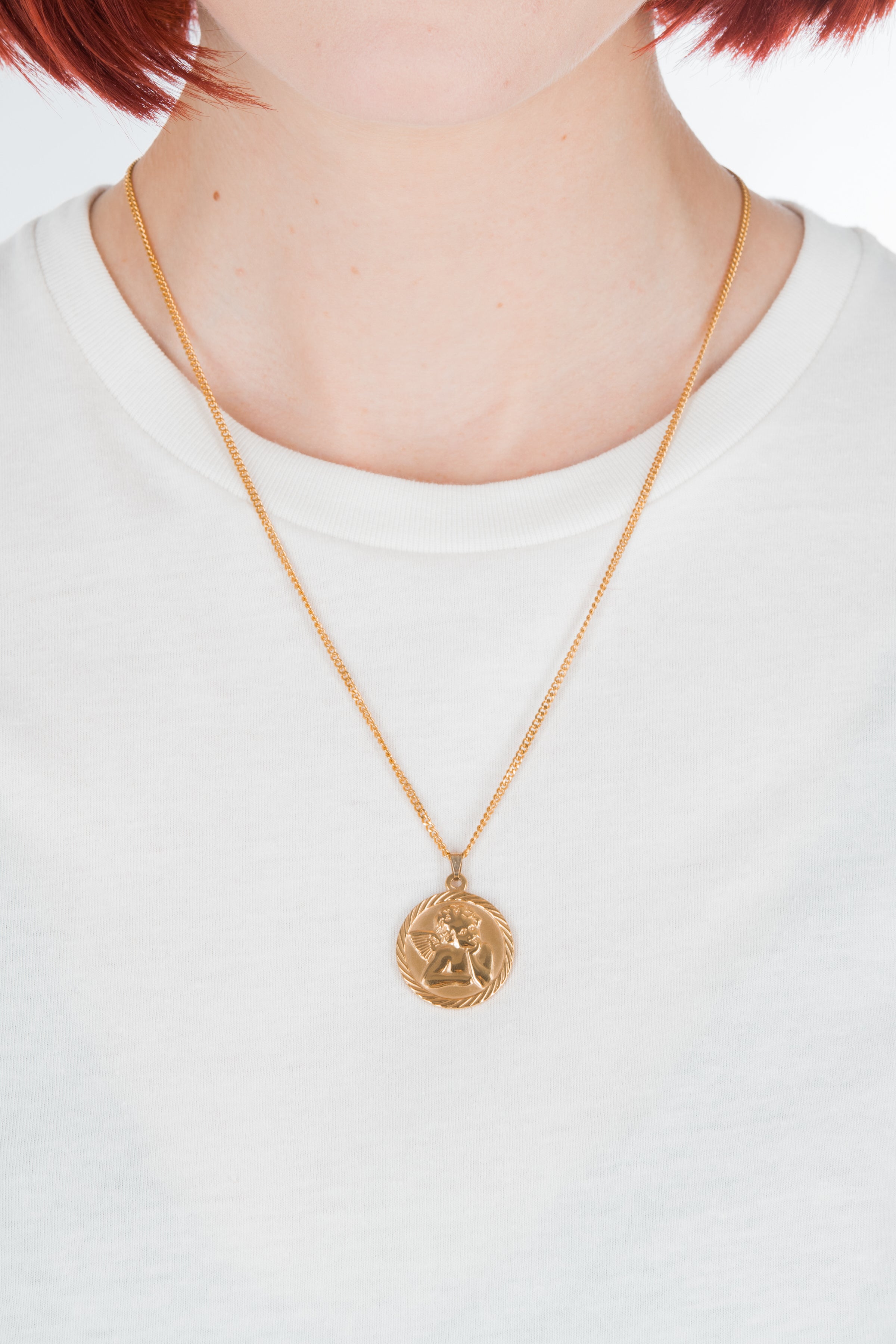 Chained Angel Pendant in Gold - Philistine