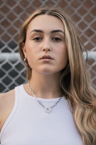 Daisy Clasp Choker in Silver