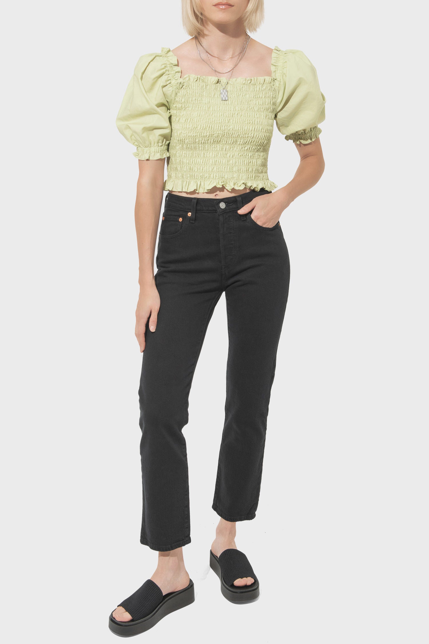 Women's Levi's 501 Crop in Black Sprout