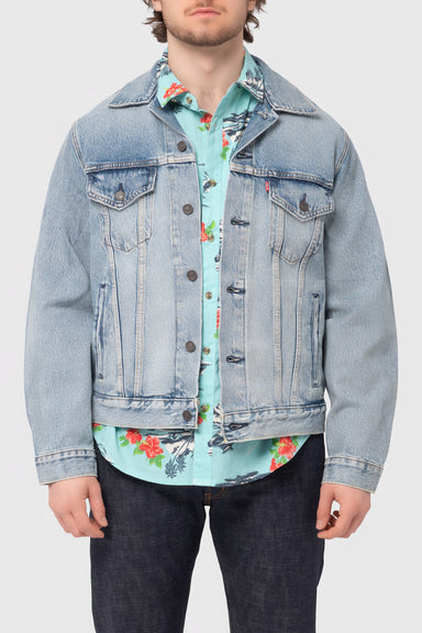 Men's Levi's Vintage Fit Trucker in V. Super Lite