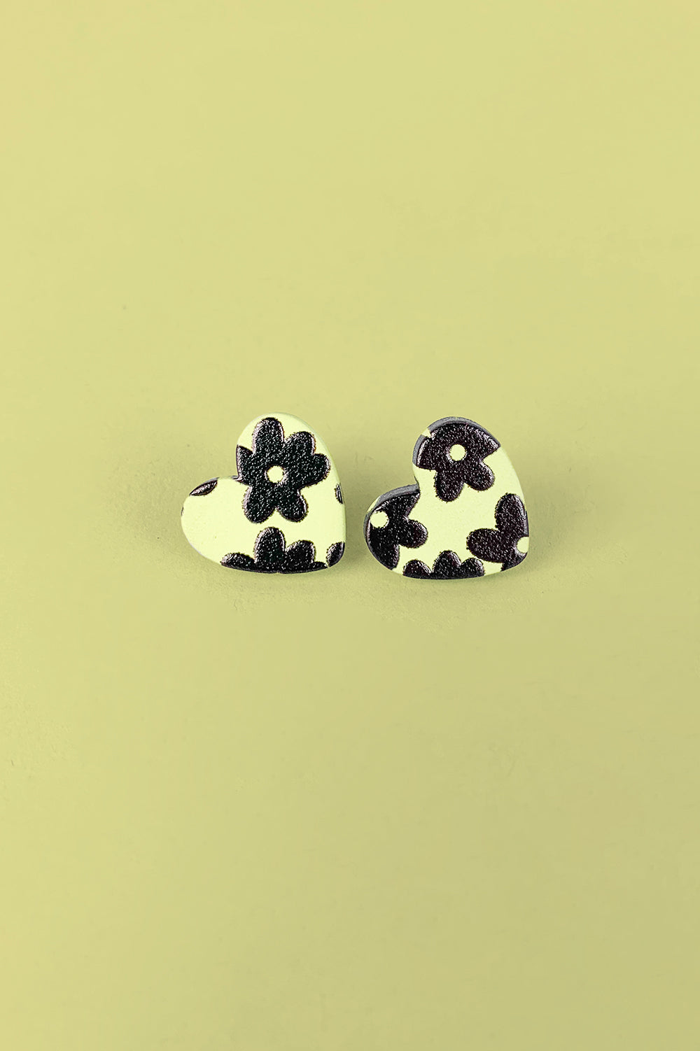 Printed Heart Studs in Black Fleur