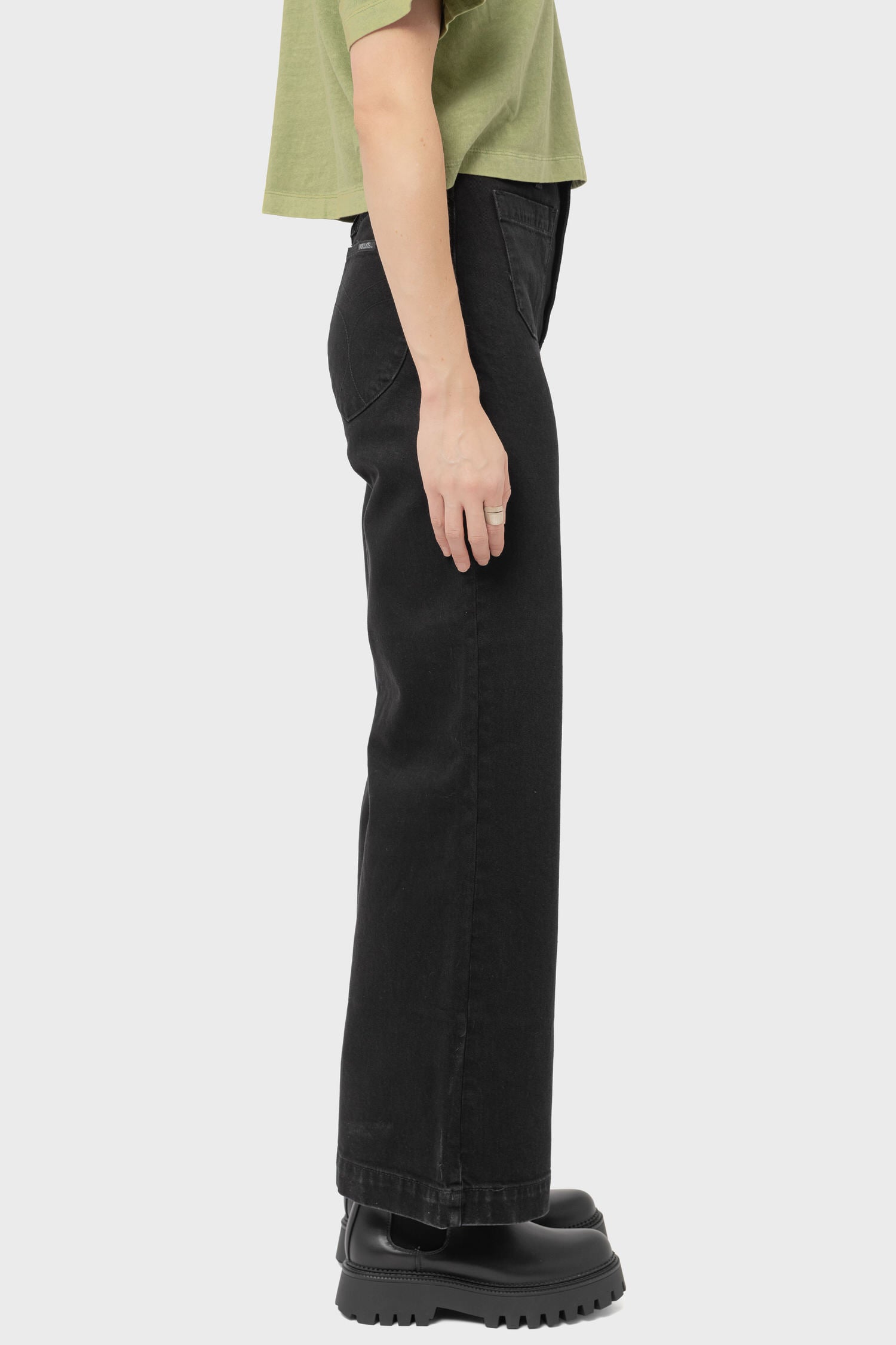 Women's Rollas Sailor Jean in Comfort Jet Black