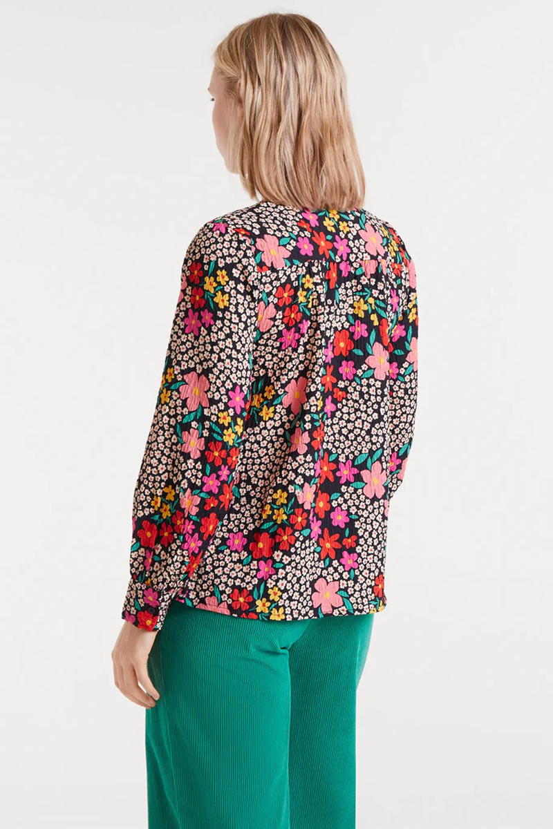 Women's Compania Fantastica Giardino V Neck Shirt