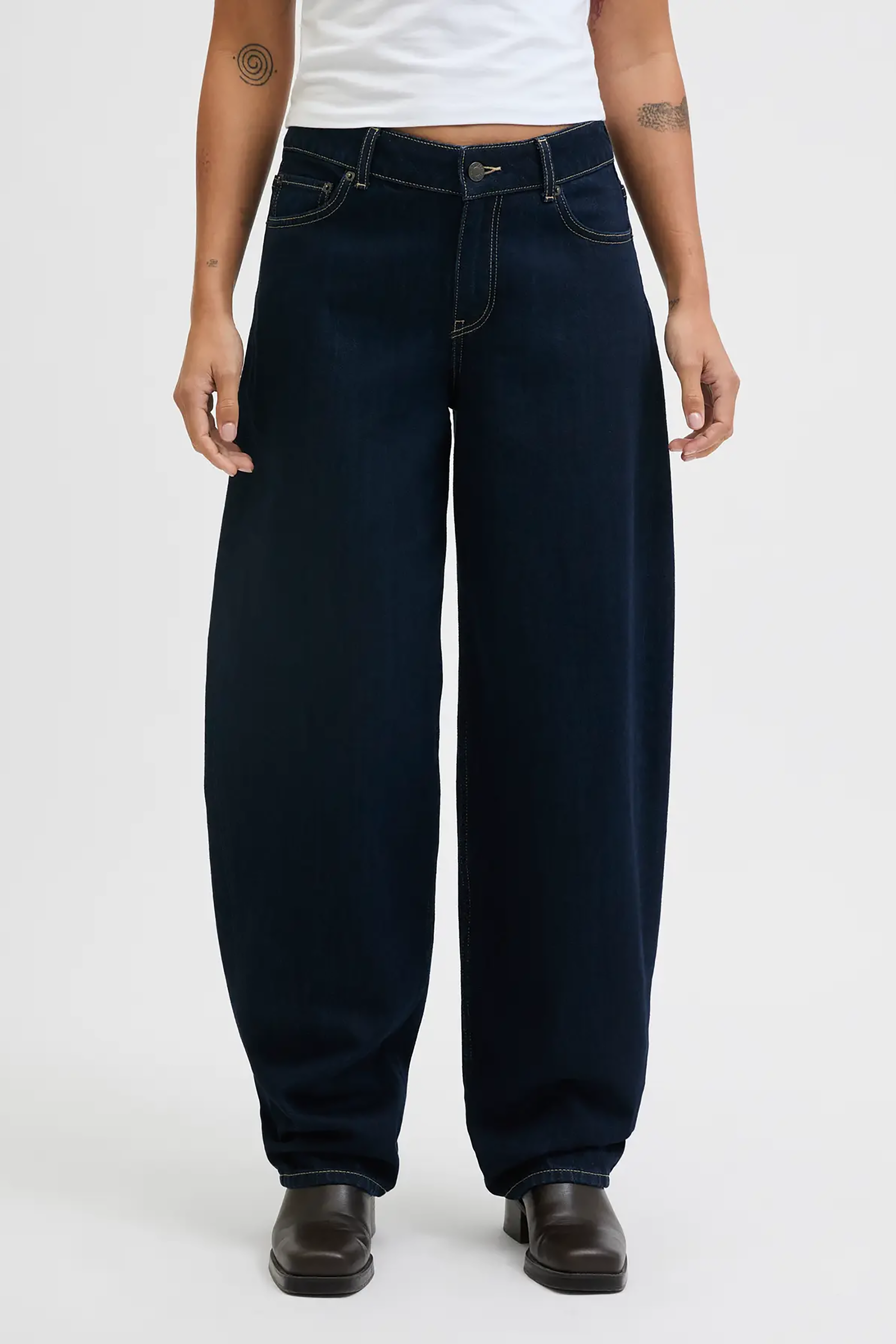 Fuji Barrel Jean