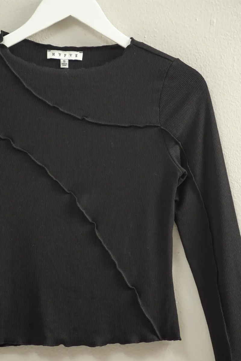 Women's Asymmetrical Raw Edge LS Top in Black