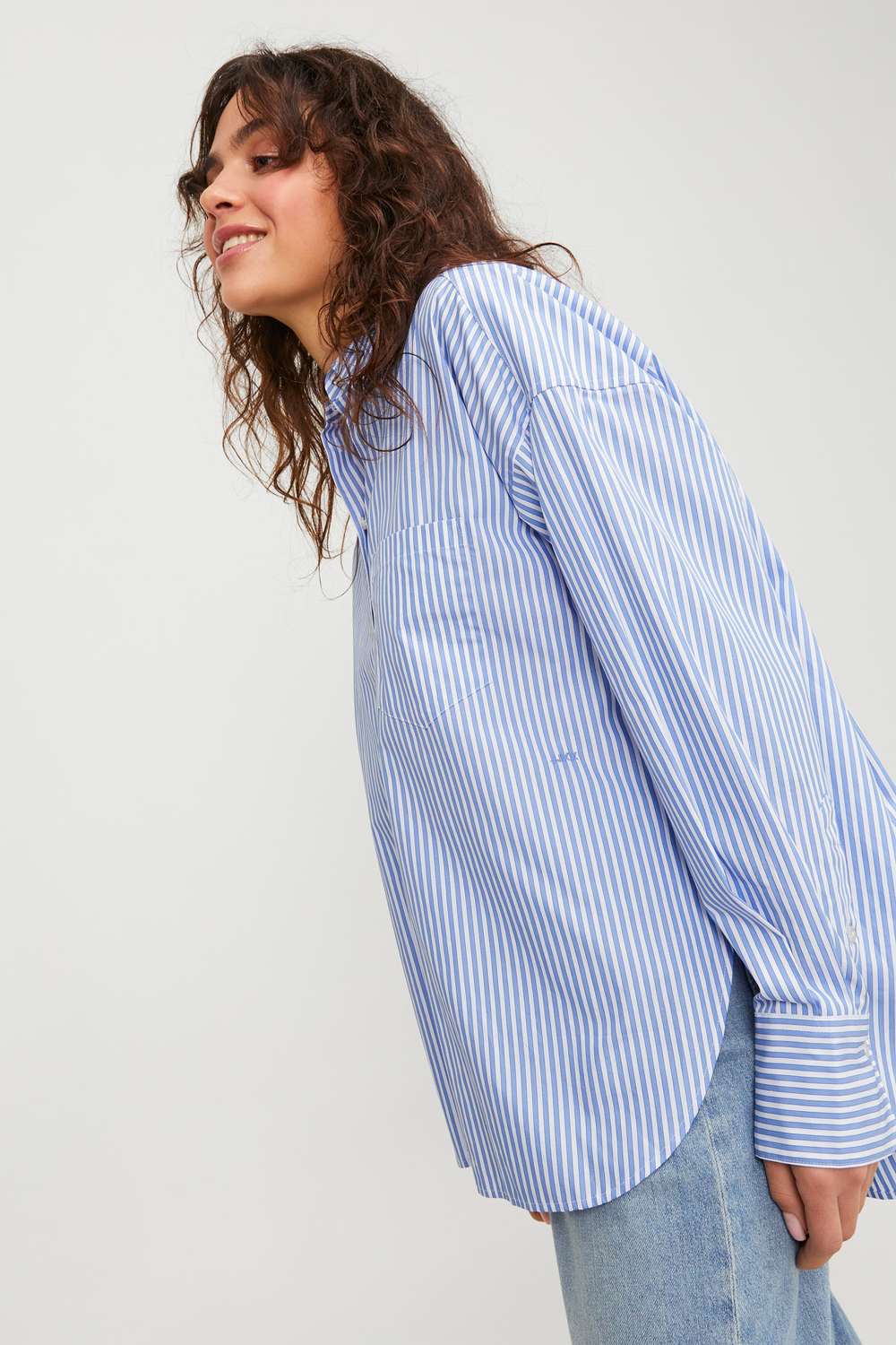 Women's JJXX Jamie Relaxed Poplin Shirt in Navy Blazer Stripes