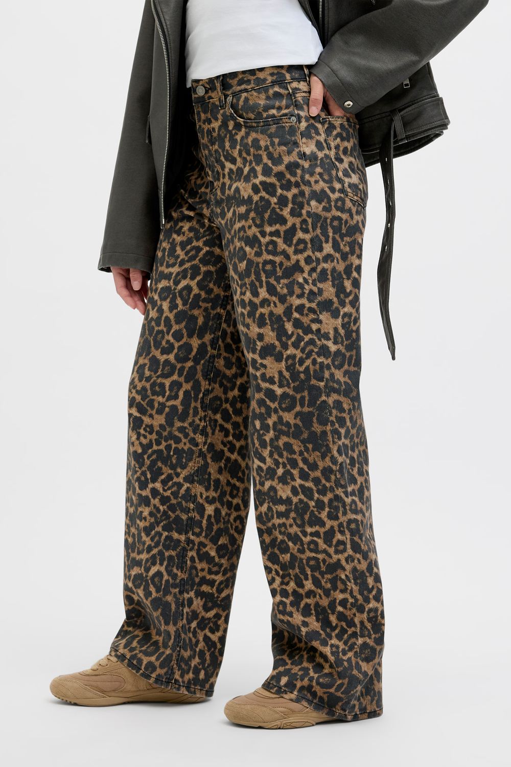Women's JJXX Zoe Wide HR Pant in Leopard