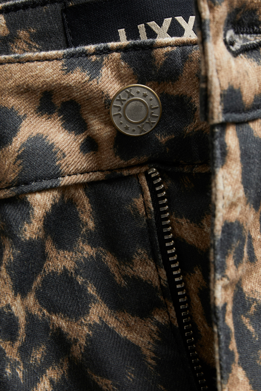 Women's JJXX Zoe Wide HR Pant in Leopard