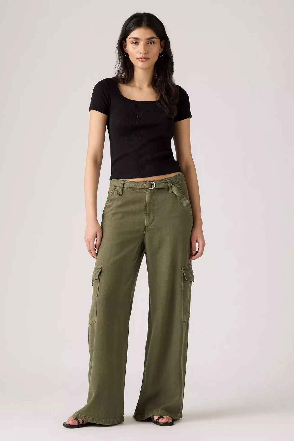 Women's Levi's Baggy Dad Cargo in Ivy Green