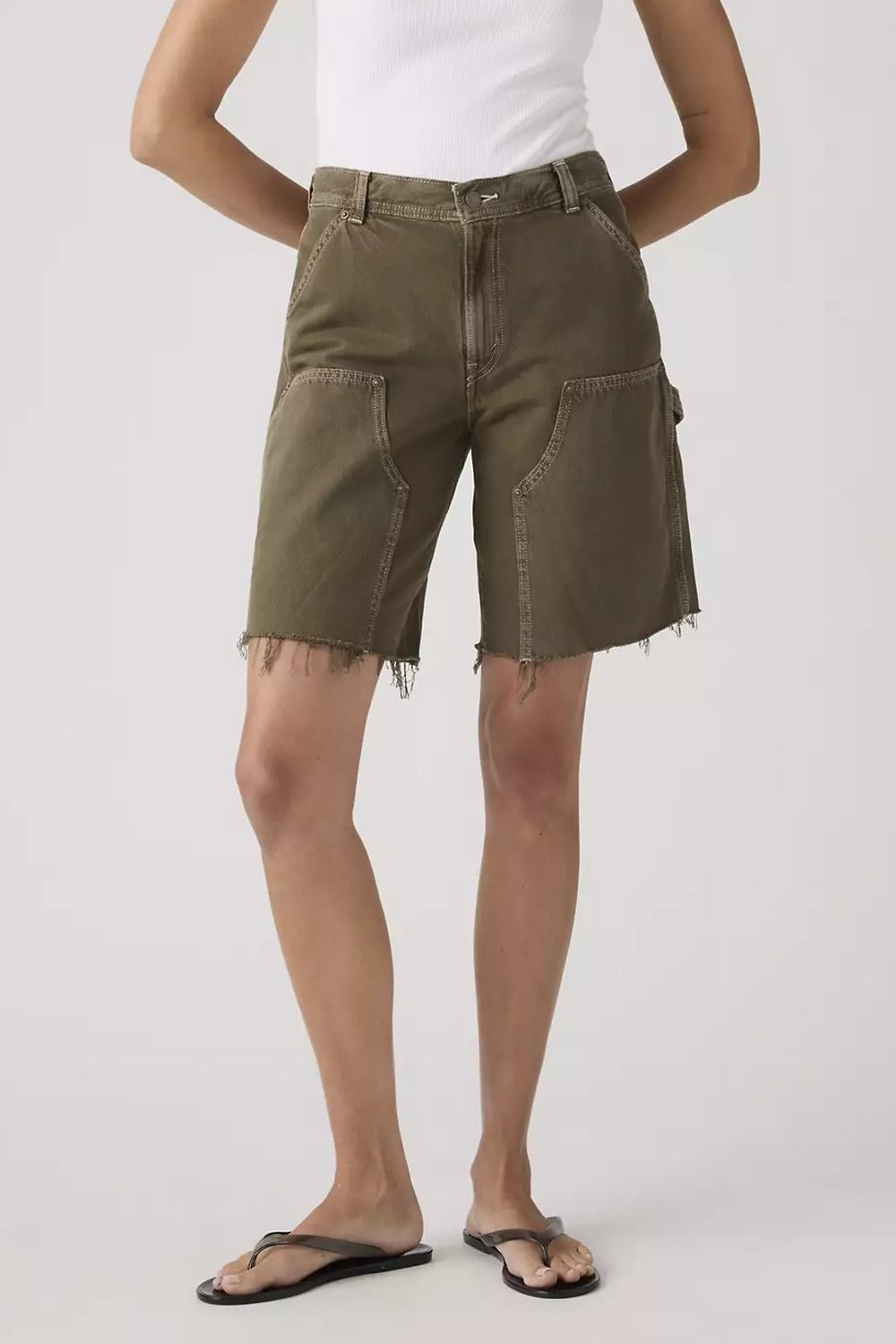 Women's Levi's Baggy Dad Utility Short in Washed Canteen