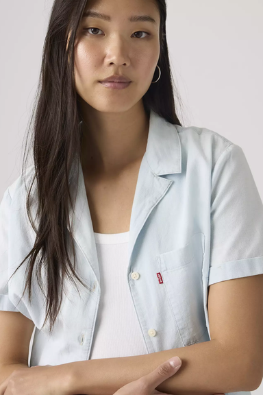 Women's Levi's Bennie SS Camp Shirt in Watch Me