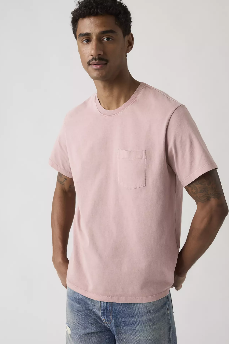 Men's Levi's Essential Pocket Tee in Garment Dye Woodrose