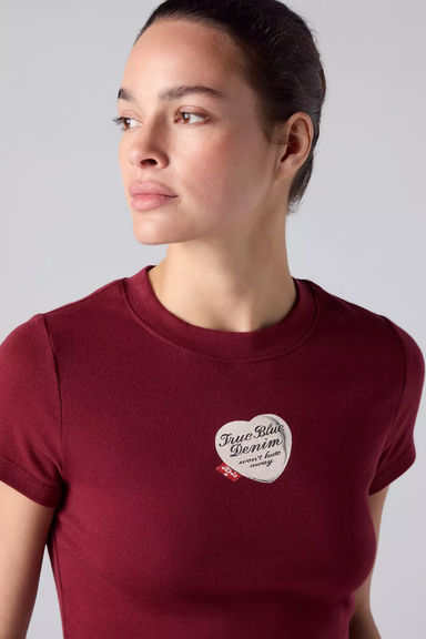Women's Levi's Graphic Essential Baby Tee in True Blue Locket