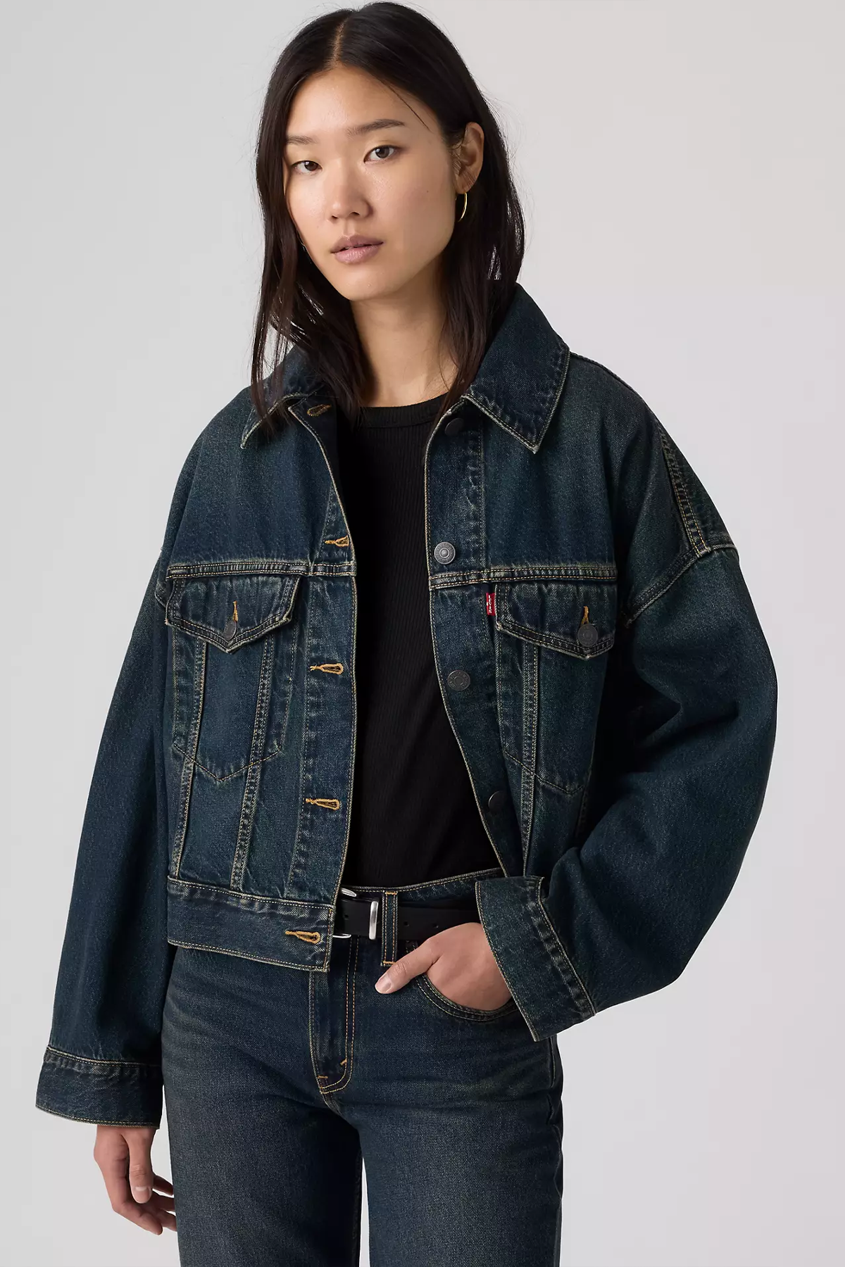 Women's Levi's Loose Crop Trucker in High Vibration