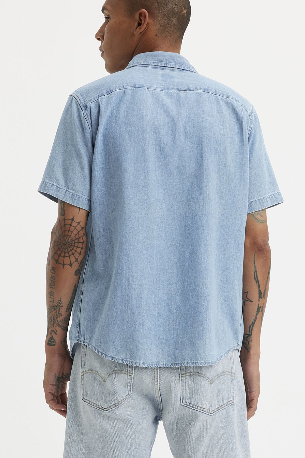 Men's Levi's SS Classic 1 Pocket Standard in Franklin Stone