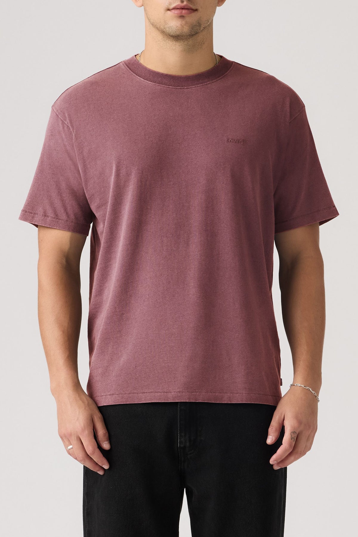 Men's Levi's Red Tab Vintage Tee in Grunge Wash Rouge