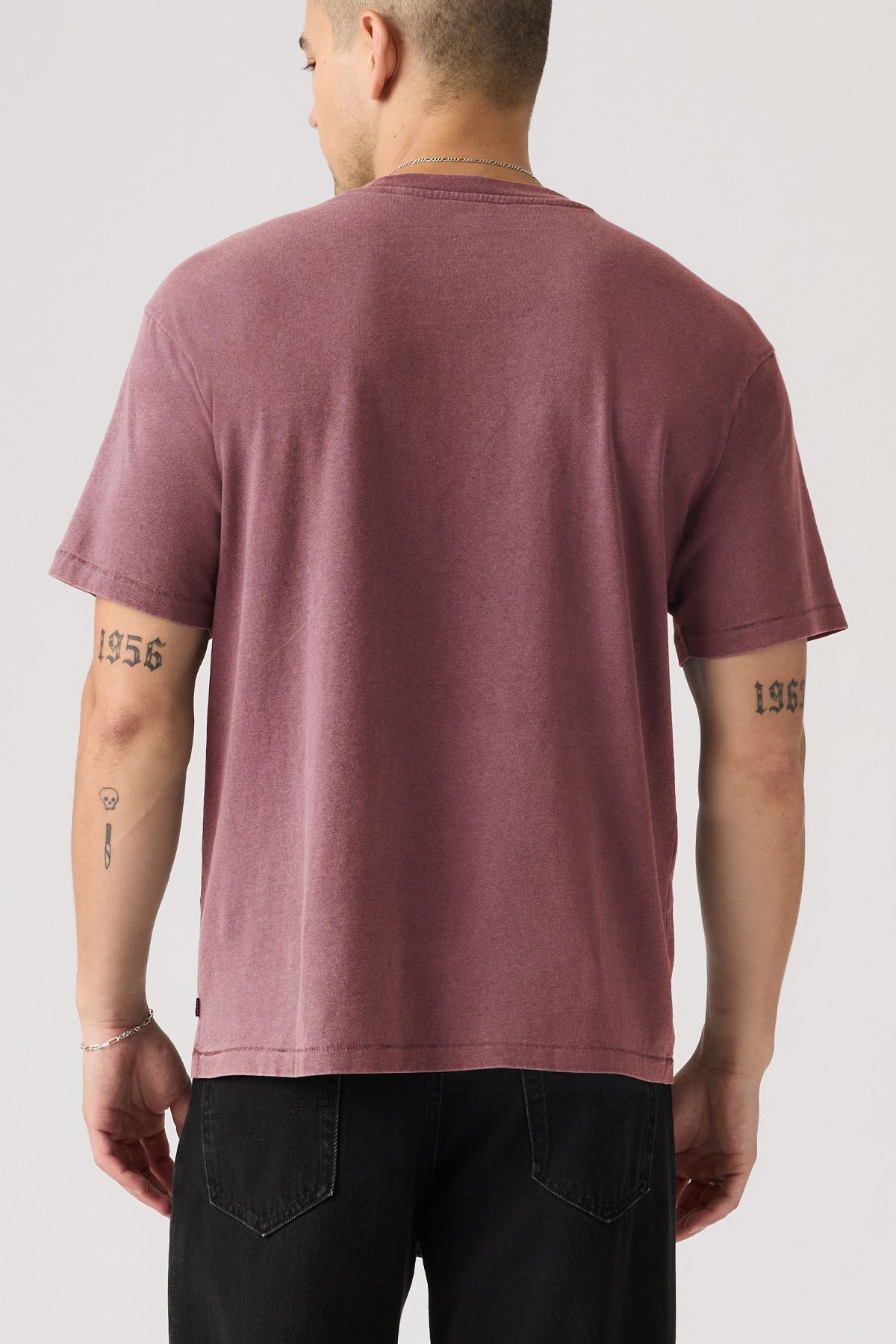 Men's Levi's Red Tab Vintage Tee in Grunge Wash Rouge