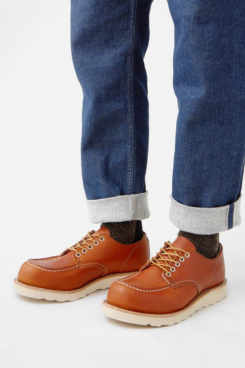 Men's Red Wing Heritage Shop Moc Oxford in Oro Legacy