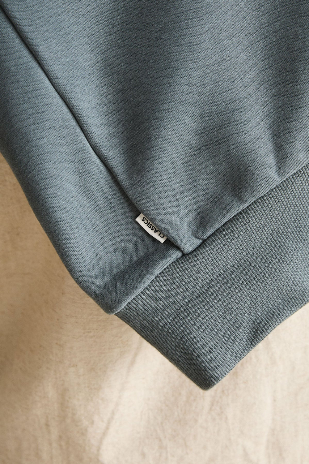 Classic Fleece Hood in Silver Pine