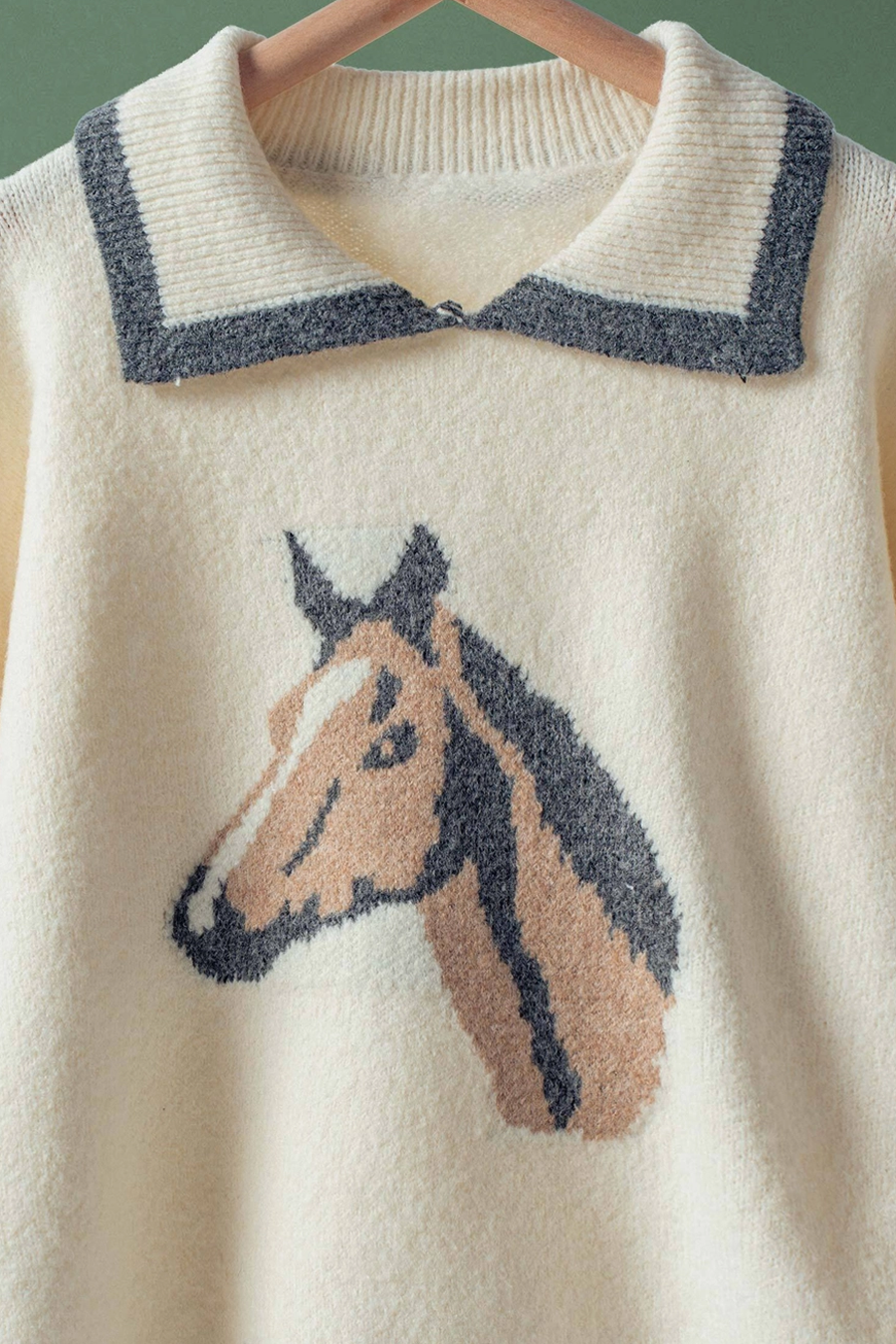 Women's Horse Motif Pullover Sweater