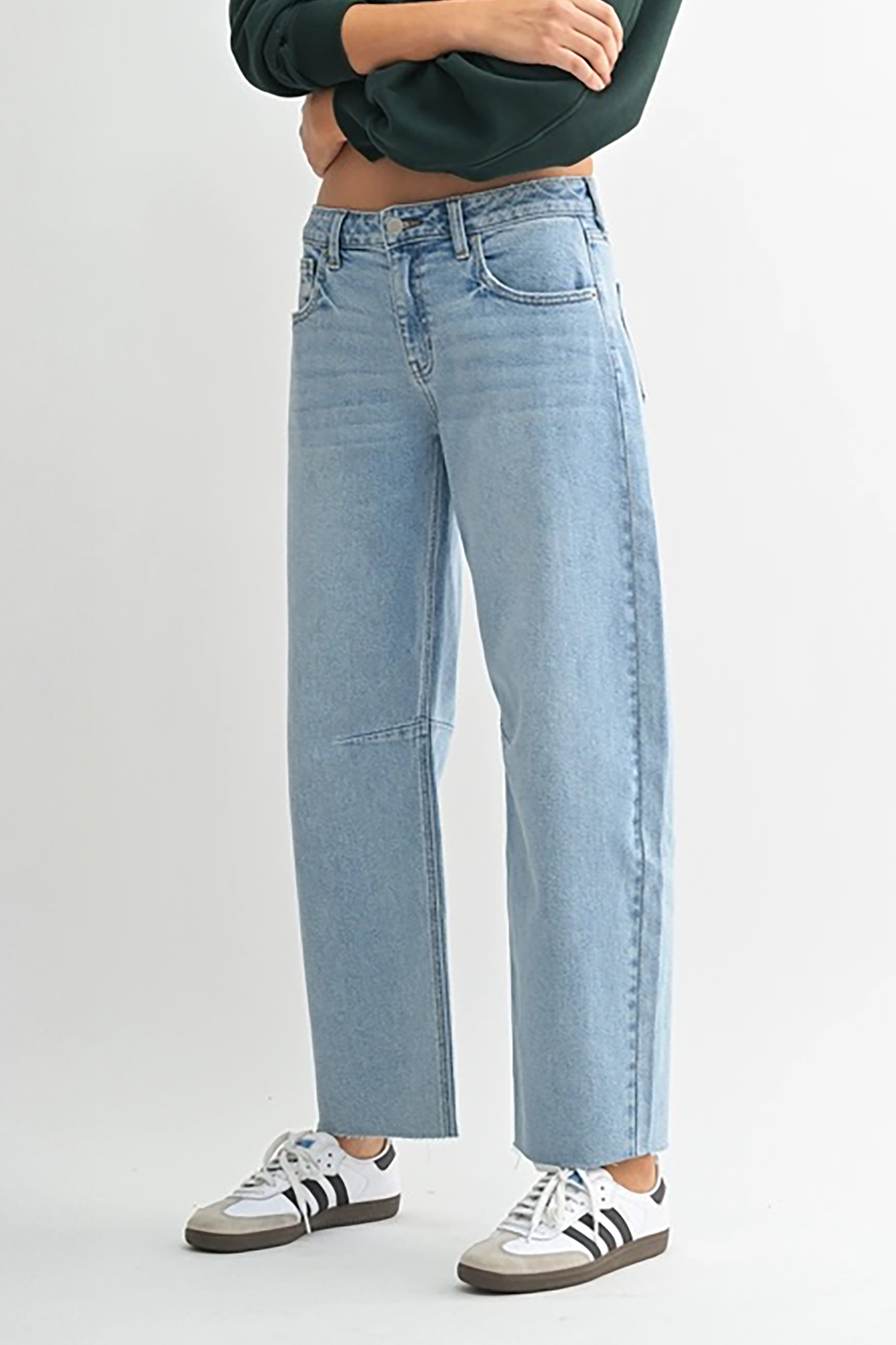 Barrel Jeans in Light Wash