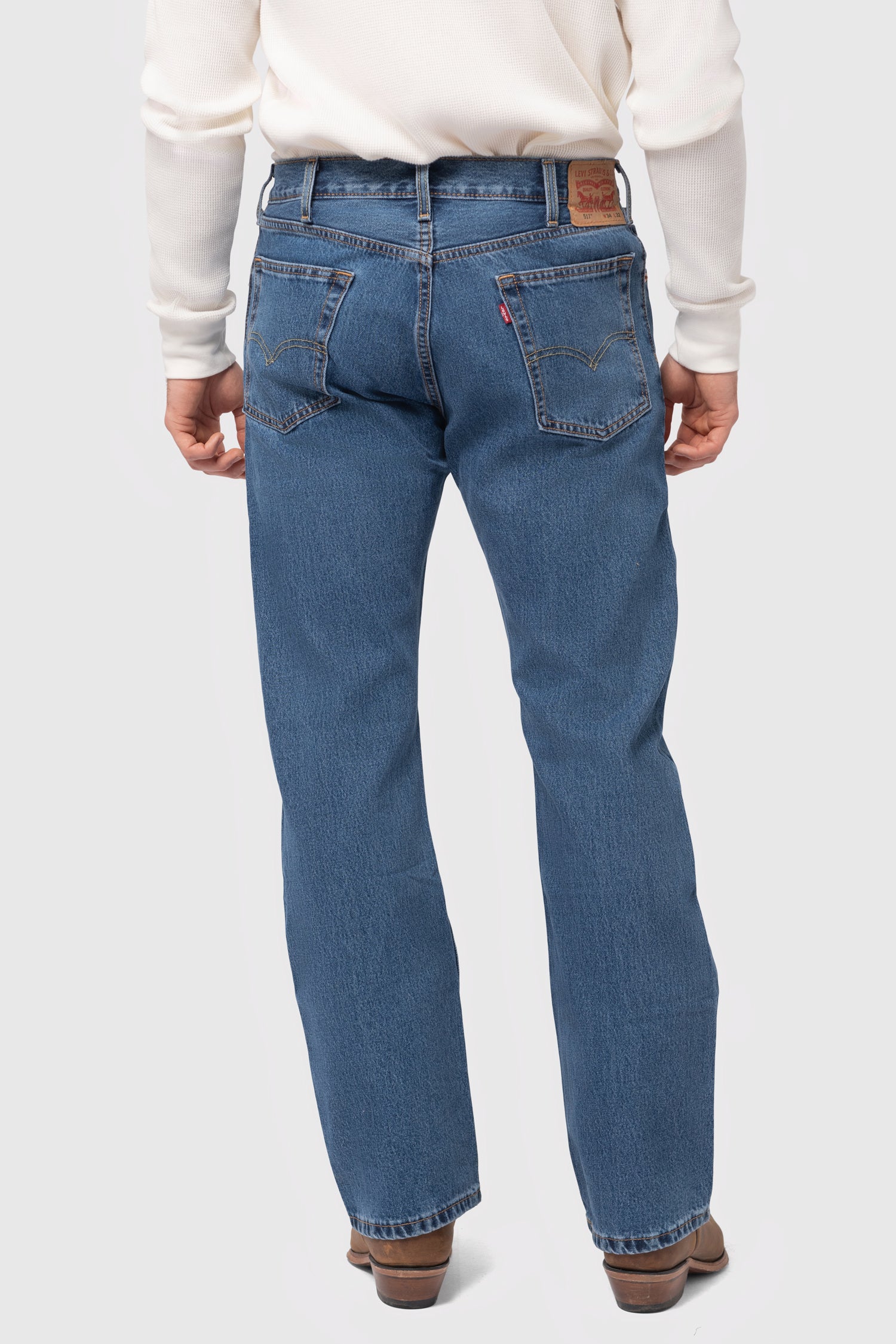 Men's Levi's 517 Bootcut in Medium Stonewash