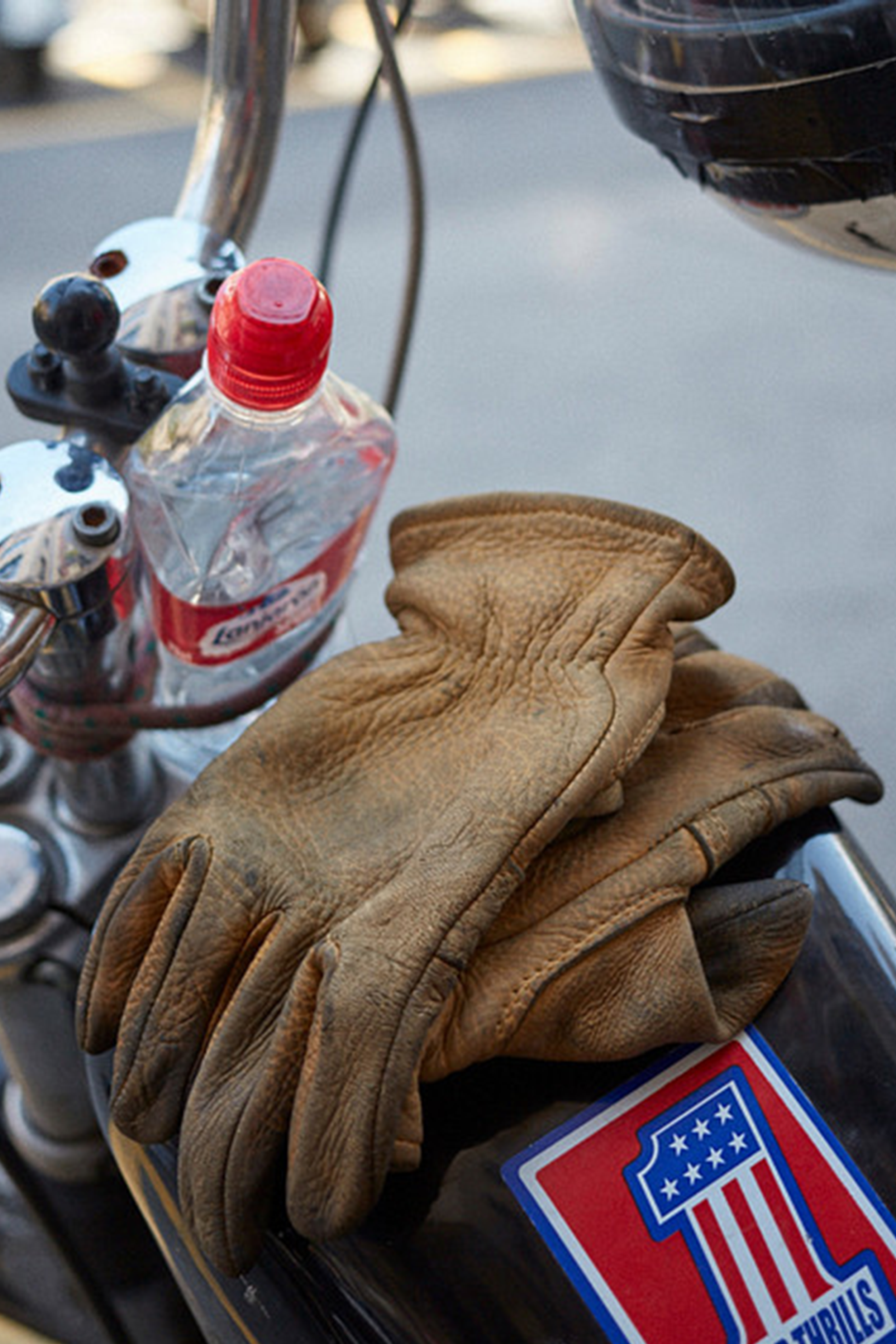 Red Wing Lined Buckskin Gloves in Yellow